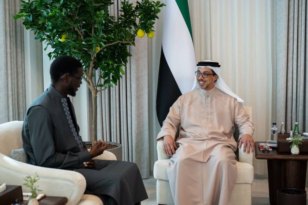 منصور بن زايد يلتقي الرئيس السنغالي في أبوظبي