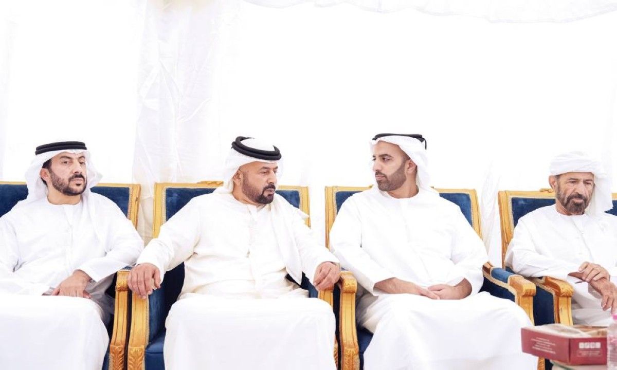سعود بن صقر يعزي في وفاة سيف الخاطري