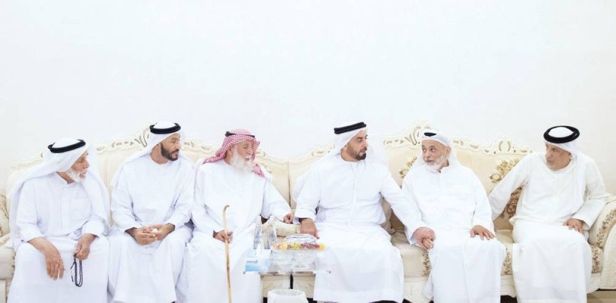 سيف بن زايد يعزي في شهيدي الوطن عبدالله المنهالي وسعيد الشامسي
