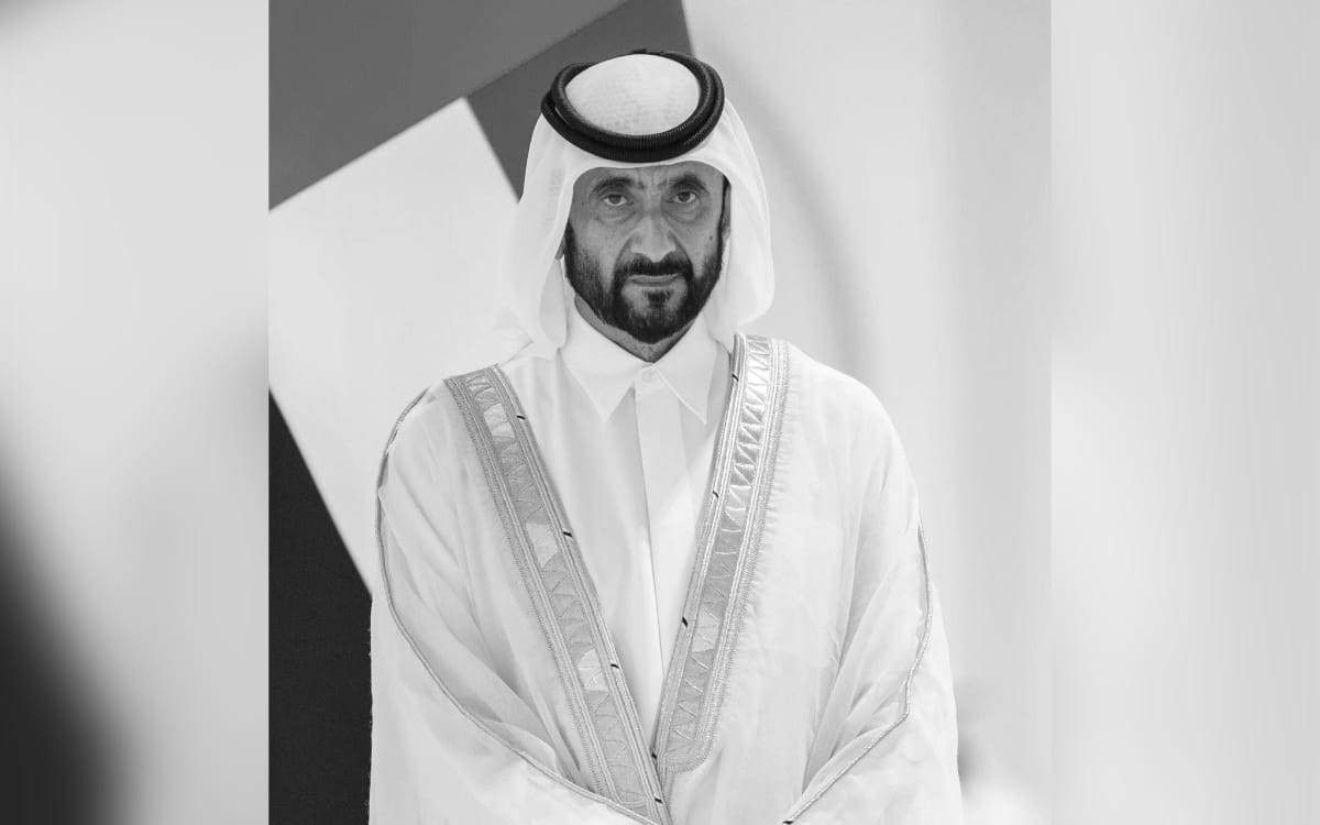 محمد بن زايد ناعياً أحمد بن راشد: ستظل إسهاماته الوطنية شاهدة على مسيرة حافلة بالعطاء