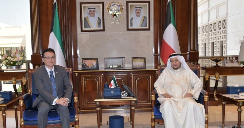 المعوشرجي مستقبلاً السفير جانغ كيم