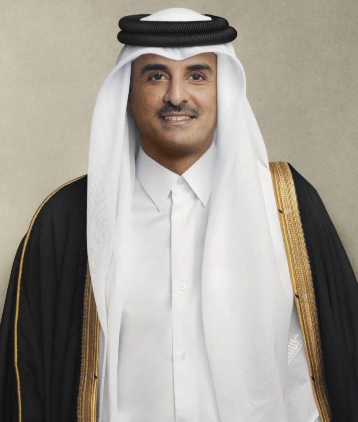 محمد بن راشد يتقبّل هاتفياً تعازي أمير دولة قطر في وفاة الشيخ أحمد بن راشد