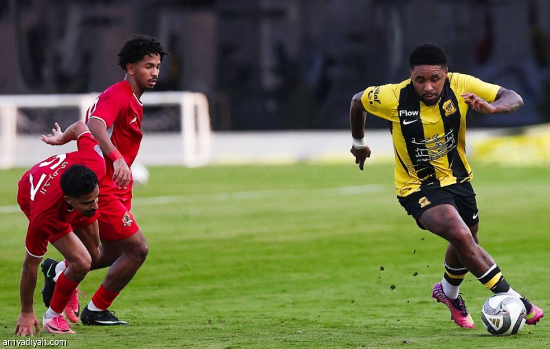 الاتحاد يمطر الوحدة بـ8 أهداف