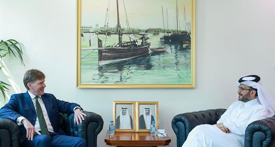 د. ماجد الأنصاري يجتمع مع المبعوث البريطاني الخاص للسودان