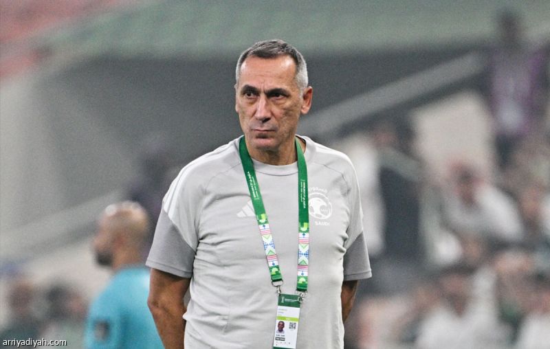 دونيس يفتش عن اللقب الثامن