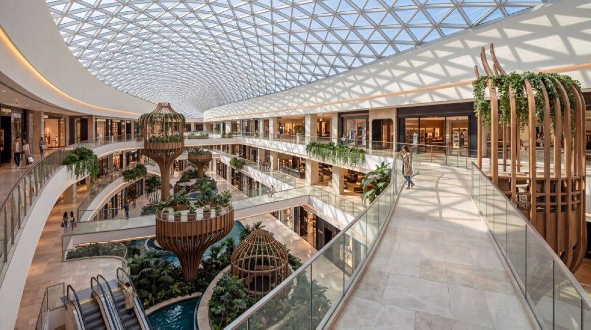 "دبي ريتيل" تطلق "سكاي لايت مول" في 2027