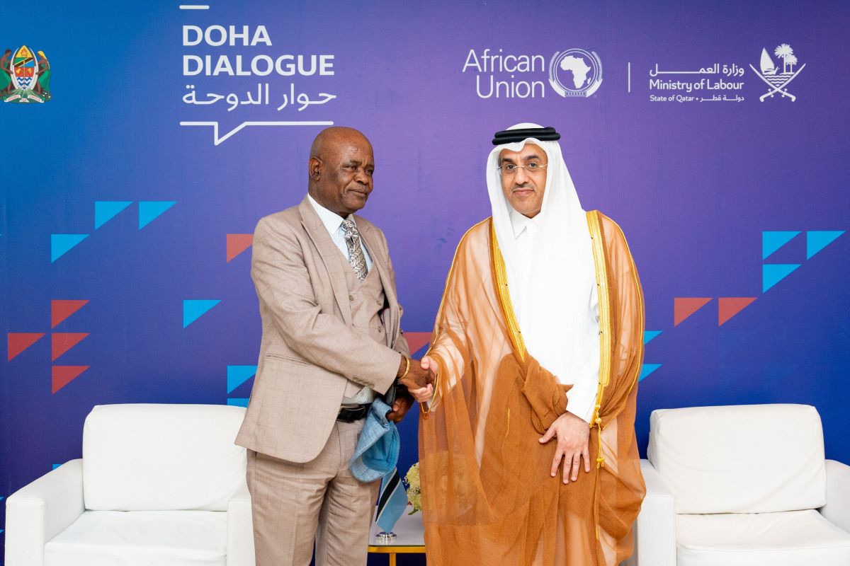 وزير العمل يجتمع مع عدد من نظرائه وكبار المسؤولين المشاركين في حوار الدوحة الثاني بشأن تنقل العمالة بين أفريقيا ودول مجلس التعاون لدول الخليج العربية