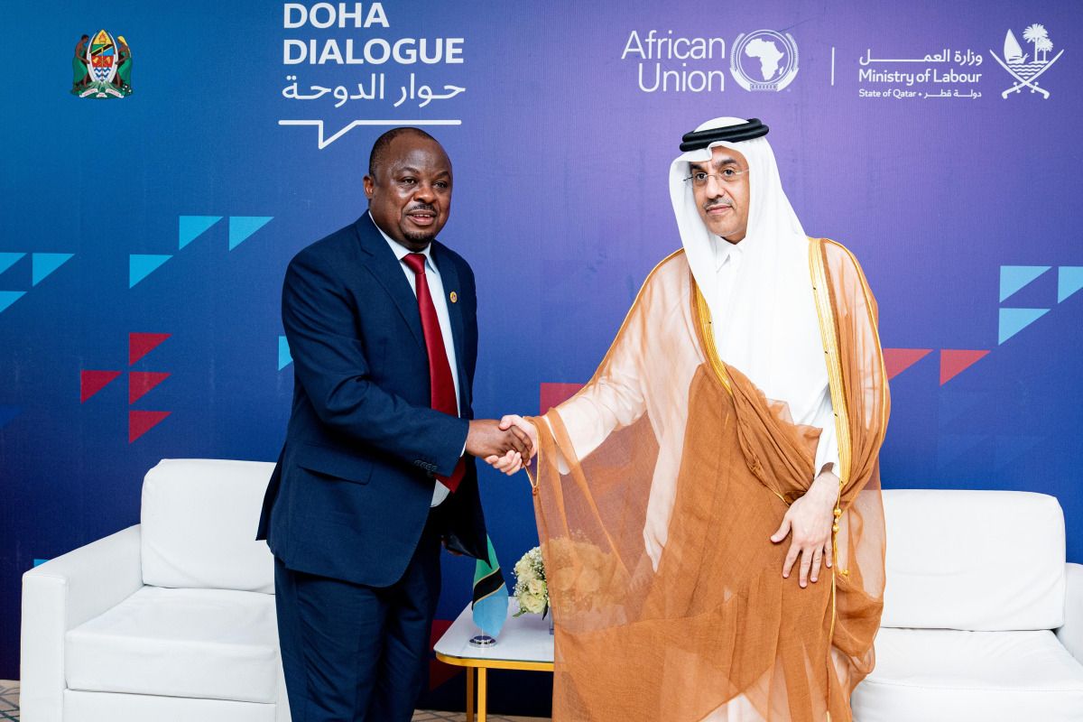 وزير العمل يجتمع مع عدد من نظرائه وكبار المسؤولين المشاركين في حوار الدوحة الثاني بشأن تنقل العمالة بين أفريقيا ودول مجلس التعاون لدول الخليج العربية