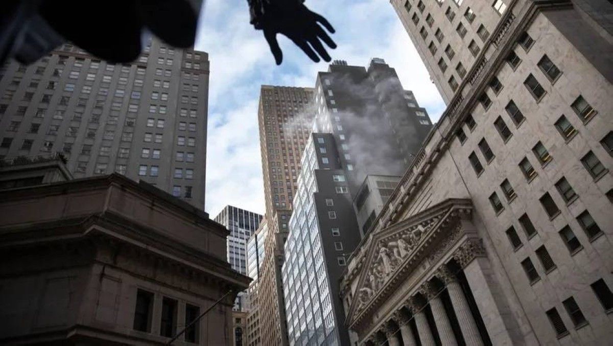 «بنك أوف أمريكا» يحذر من فقاعة محتملة في أسهم «ناسداك 100»
