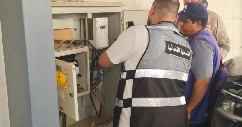 البلدية: قطع التيار الكهربائي عن 4 عقارات مخالفة في محافظة العاصمة