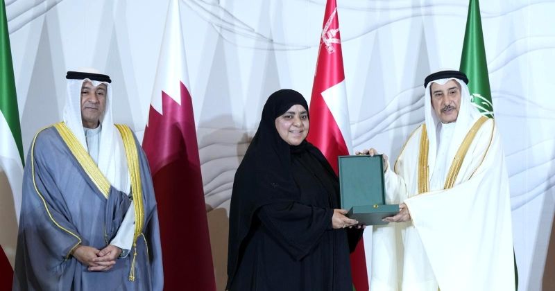 تكريم خليجي لوكيلة وزارة العدل ضمن الشخصيات الرائدة في الخدمة المدنية