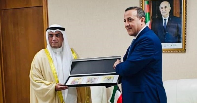 السفير بوشيبة مع وزير المالية الجزائري