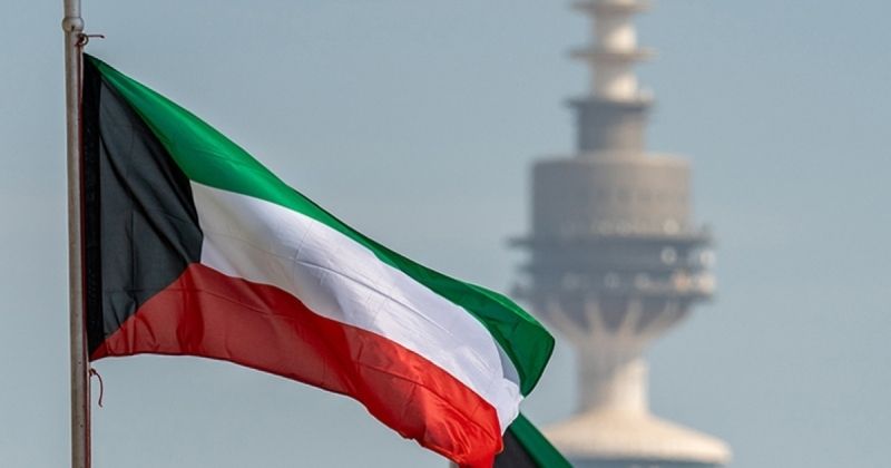 الكويت تستنكر بشدة الاعتداءات الحوثية السافرة على مطار الملك خالد في السعودية