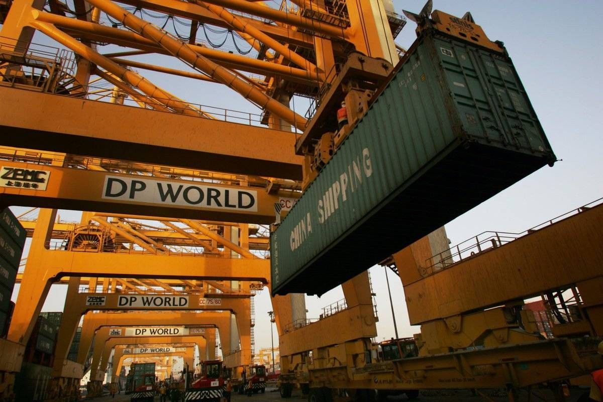 «دي بي ورلد» ترفع طاقتها إلى 112.6 مليون حاوية بنهاية 2026