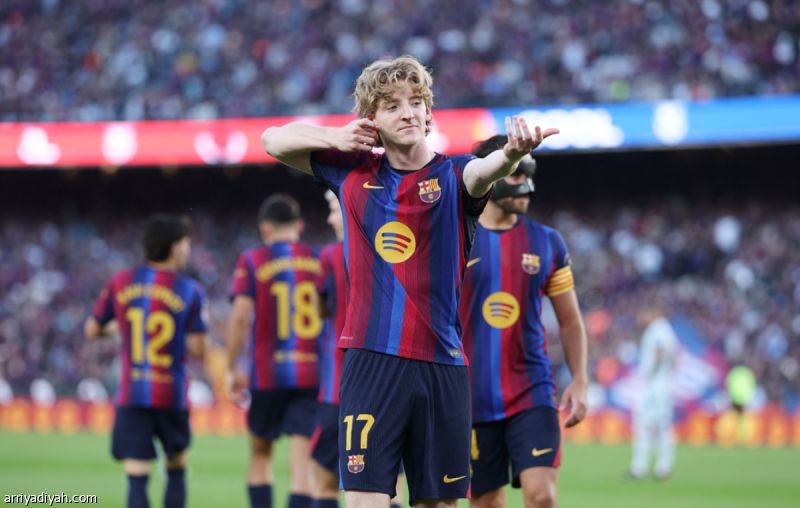 برشلونة يعزز الصدارة بثلاثية خيتافي