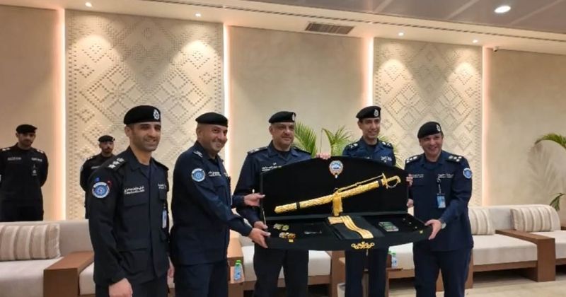 وكيل وزارة الداخلية يفتتح صالة «الجنسية» بعد تجديدها