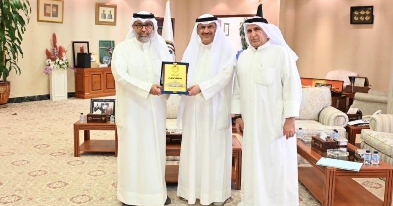 المحافظ مستقبلاً السنعوسي والعلي