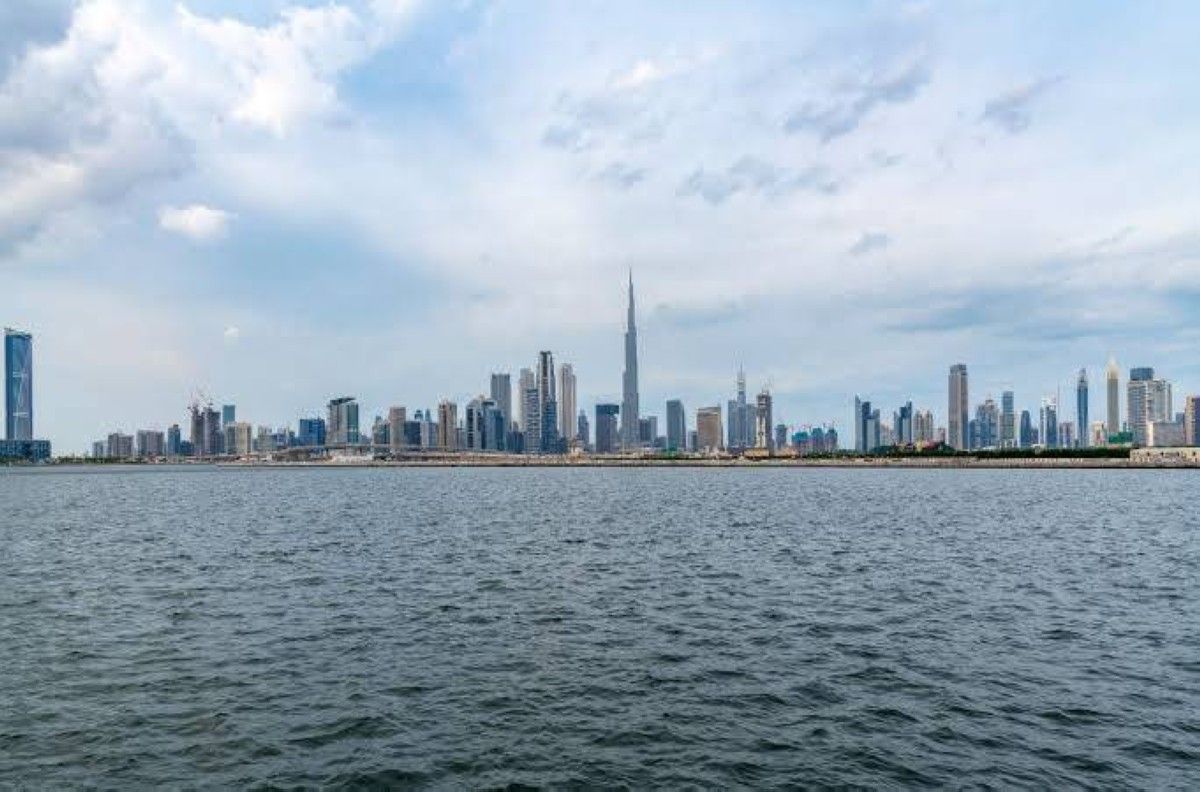 الطقس المتوقع غداً في الإمارات