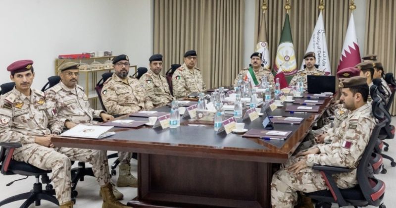 رئيس «هيئة الخدمة الوطنية» يبحث في قطر سبل تعزيز التعاون العسكري وتبادل الخبرات