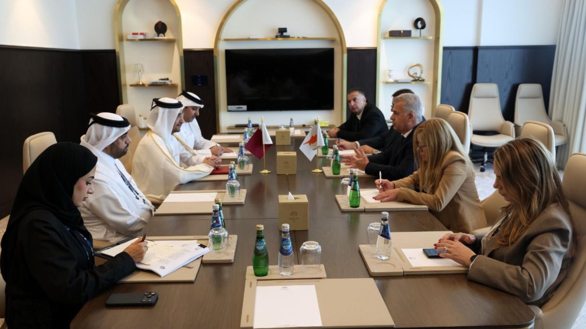 وزير العدل يجتمع مع نظيره القبرصي لتعزيز التعاون المشترك