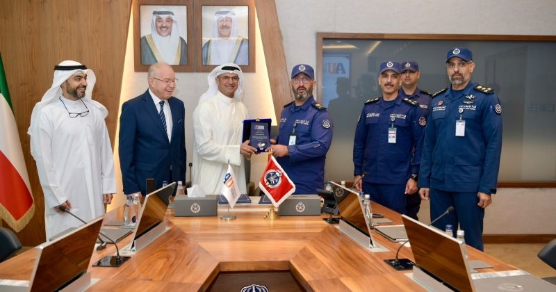 «تفاهم» بين قوة الإطفاء والجامعة الأسترالية لتعزيز التعاون الأكاديمي