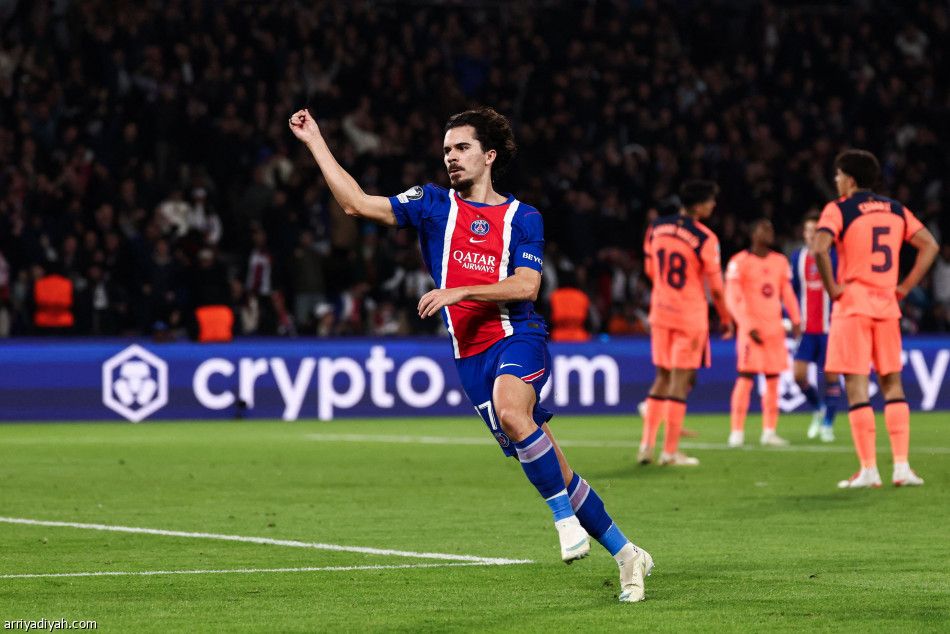 قبل الكلاسيكو.. برشلونة يتعثر برباعية باريس