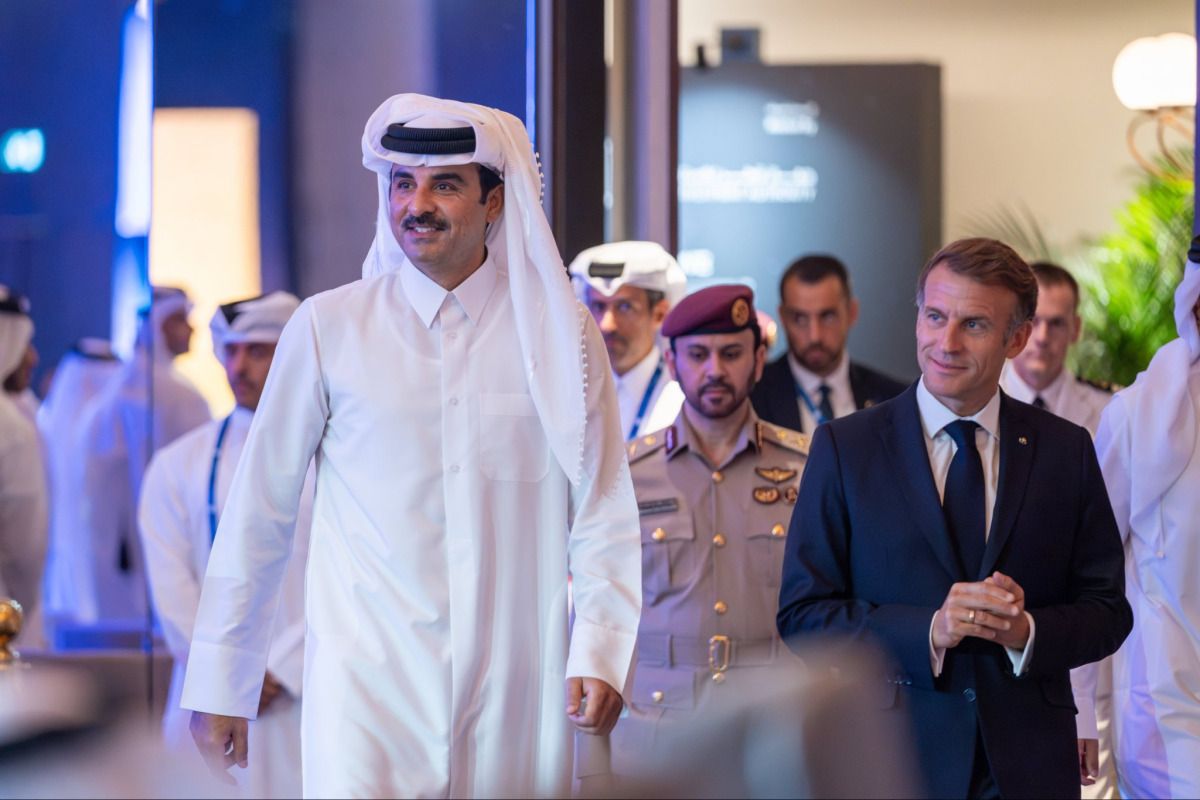 سمو الأمير وفخامة الرئيس الفرنسي يحضران قمة الرؤساء التنفيذيين لصناديق الثروة السيادية "كوكب واحد"