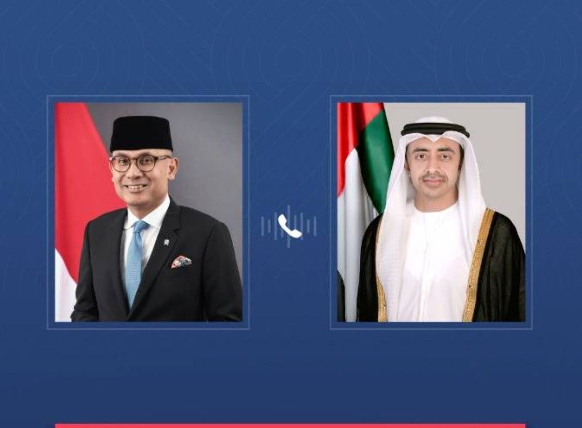 عبدالله بن زايد يهنئ هاتفيا وزير خارجية إندونيسيا ويبحثان علاقات التعاون بين البلدين