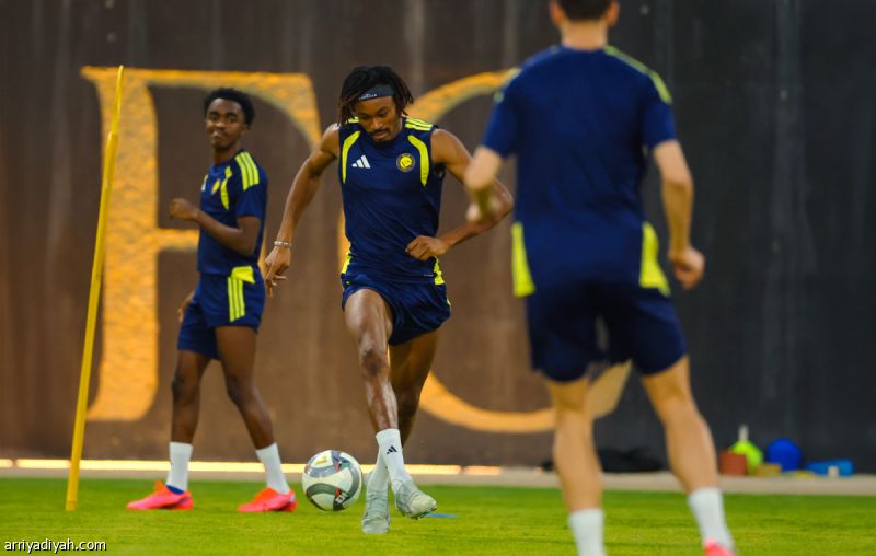 النصر يستعيد الثلاثي.. وكومان يقترب