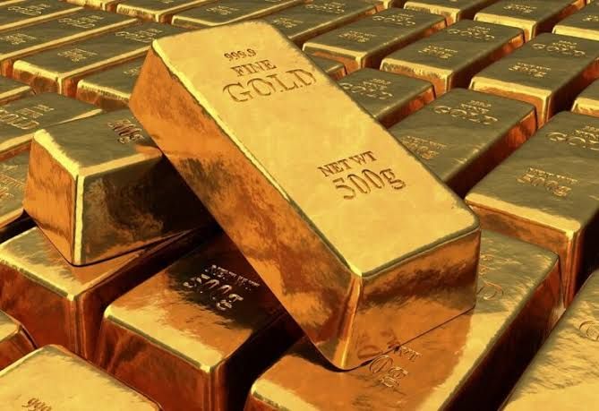 الذهب يستقر قرب أدنى مستوى في 3 أشهر