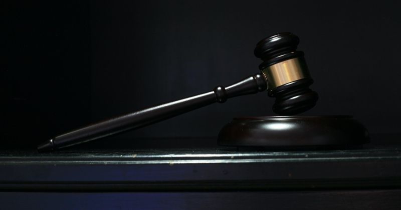 الإعدام والحبس لـ 11 متهماً بمحاولة اغتيال اليوسف