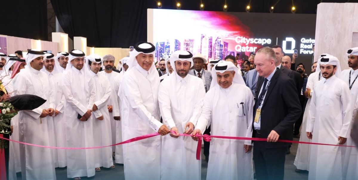 وزير البلدية يفتتح فعاليات منتدى قطر العقاري الرابع
