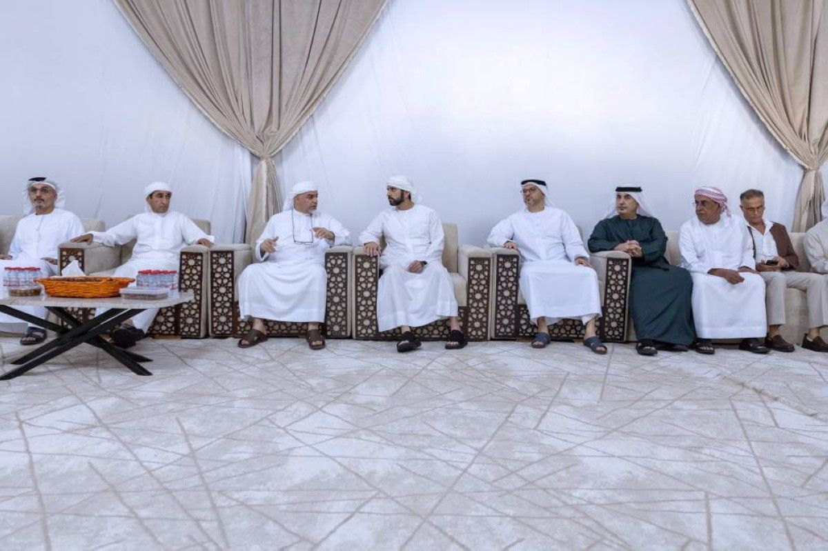 حمدان بن محمد يعزي في وفاة جاسم محمد رسول رئيسي