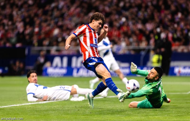 صفقة ألفاريز تكلف برشلونة 602 يورو