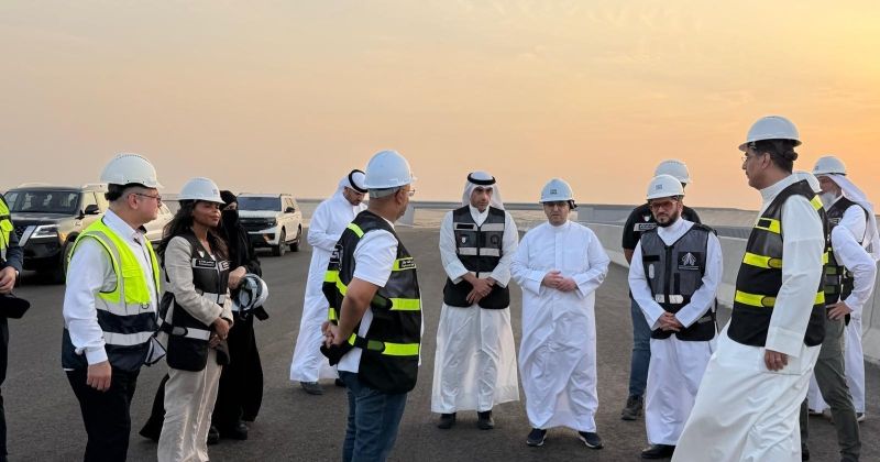 وزير الإسكان: الالتزام بالجدول الزمني والمعايير الفنية لمشروع جنوب سعد العبدالله