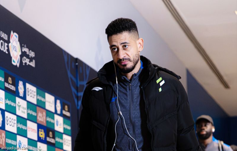 في مواجهة الهلال.. الفتح يستعيد السويلم