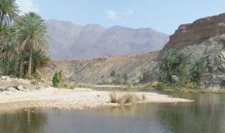 مرسوم سلطاني بإنشاء سد الحماية من مخاطر الفيضانات في وادي طهوة بولاية الكامل والوافي