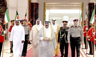 ممثل سمو الأمير يتوجه إلى السعودية لترؤس وفد الكويت في القمة العربية