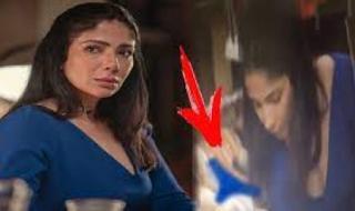تسريب المقطع المحذوف للفنانة 'منى زكي' في فيلم أصحاب ولا أعز.. اتفرج قبل الحذف
