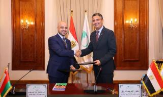 “بريد عُمان” يوقع اتفاقية تعاون استراتيجية مع البريد المصري