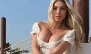متع عينك .. ميريام كلينك نزلة رقص بالمايوه على السرير