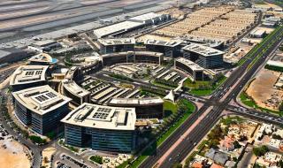 دبي تستقطب 51 % من تراخيص المناطق الحرة بالدولة