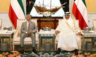 سمو ولي العهد يستقبل وزير الشؤون الخارجية الهندي