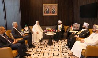 سلطنة عُمان والجزائر يبحثان سبل تعزيز التعاون في مجالات الأوقاف والشؤون الدينية