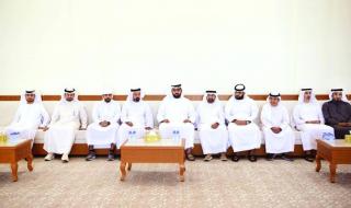 ولي عهد أم القيوين يعزي في وفاة أحمد حسن الخقاق آل علي