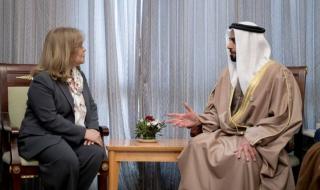 سيف بن زايد يلتقي في تونس مع وزيرة الشؤون الداخلية البرتغالية