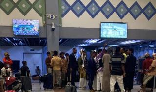 سقطرى.. الوكيل بن مسلم يطالب الحكومة بتوفير رحلة استثنائية لنقل المسافرين العالقين في عدن