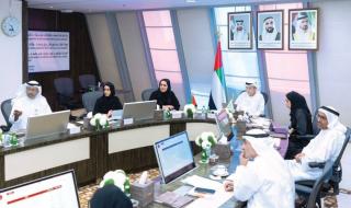 «أمناء جامعة الإمارات» يستعرض مؤشرات أداء خطة 2025