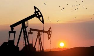 النفط يصعد 4% بعد مؤشرات على زيادة الطلب في أوروبا والصين