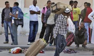 قرار جديد: المملكة تعلق إصدار الزيارة العائلية لليمنيين… وهذا السبب